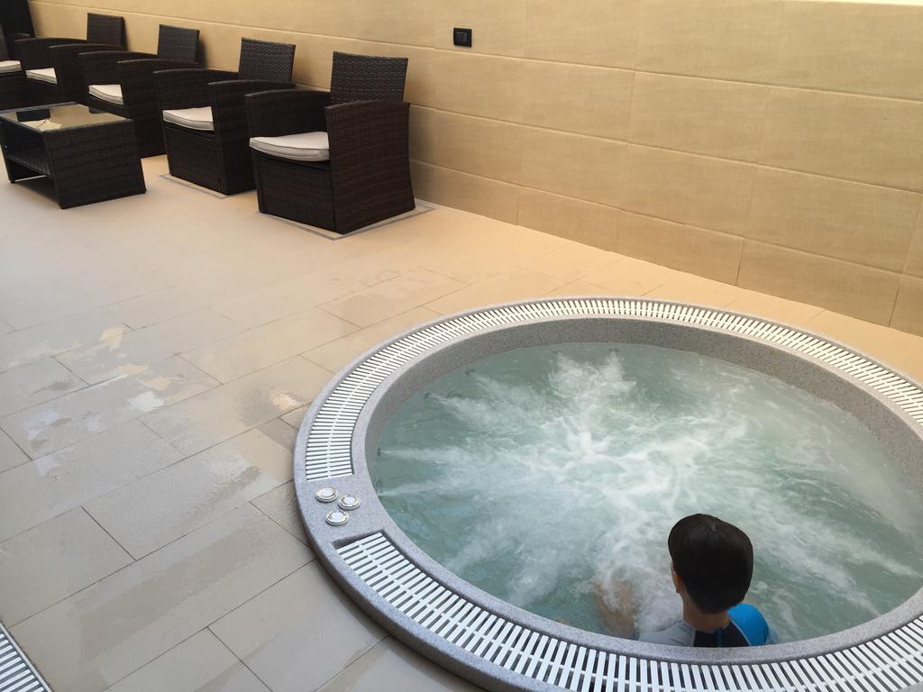 Pensiunea Royal Spa Piatra Neamt Exterior photo